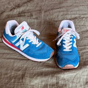 New Balance Blue and White Men's Shoes